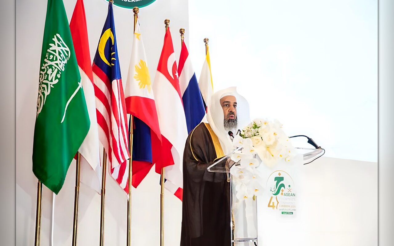 مؤتمر آسيان «خير أمة» يدين استهداف الحوثيين مكة والمدينة