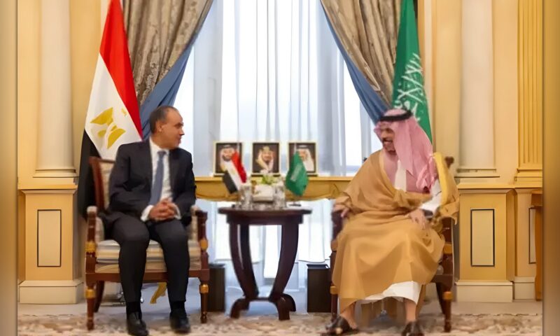 مصر تجدد دعمها الكامل لأمن السعودية واستقرارها