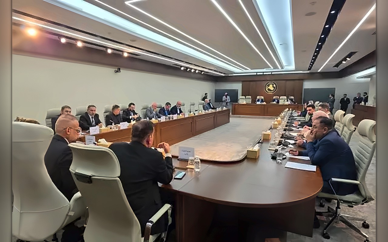 العراق يفترض 58 دولاراً لسعر النفط في موازنة 2027
