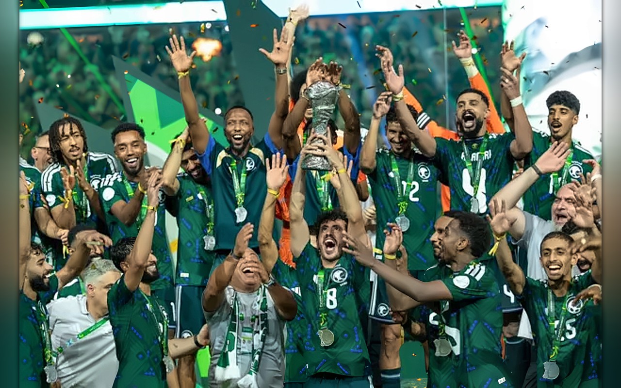 «الأخضر» بطلاً لكأس الخليج بـ«مسار استثنائي» وشباك لا تهتز