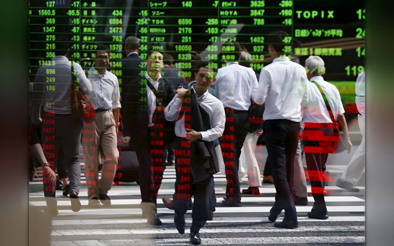 الأسواق الآسيوية تتراجع تحت ضغط النفط وعوائد السندات