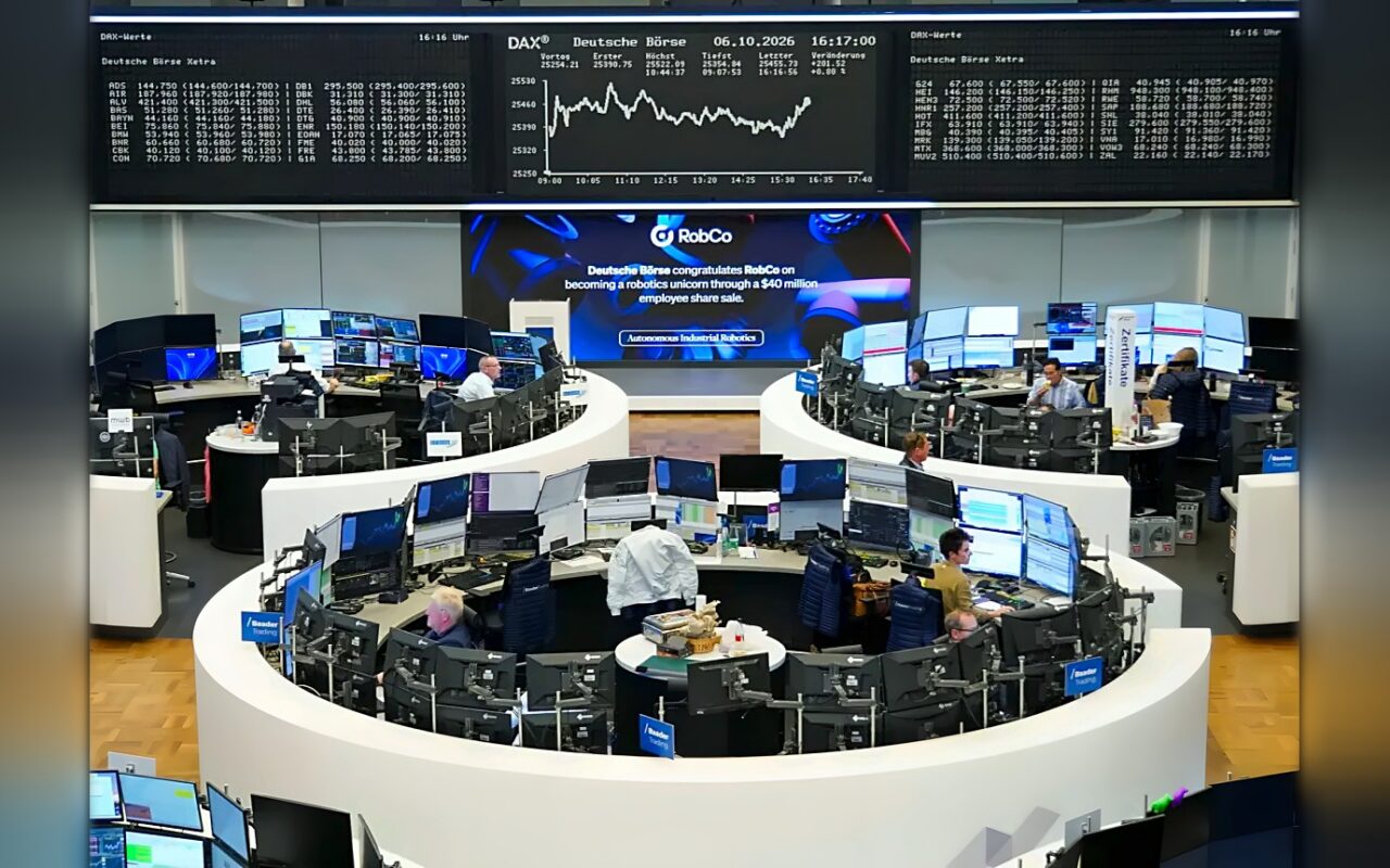 الأسهم الأوروبية تتراجع قليلاً بعد 3 أيام من المكاسب