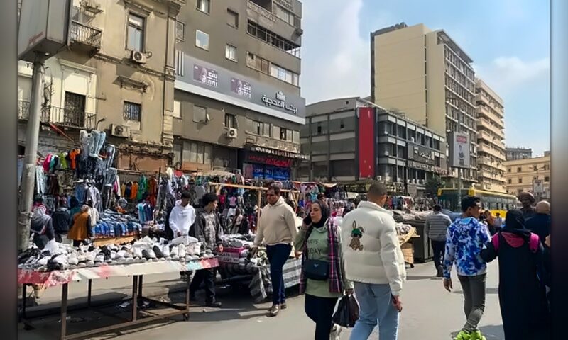 قفزة «التمويل الاستهلاكي» بمصر تكشف عن أزمات توفير الاحتياجات المعيشية