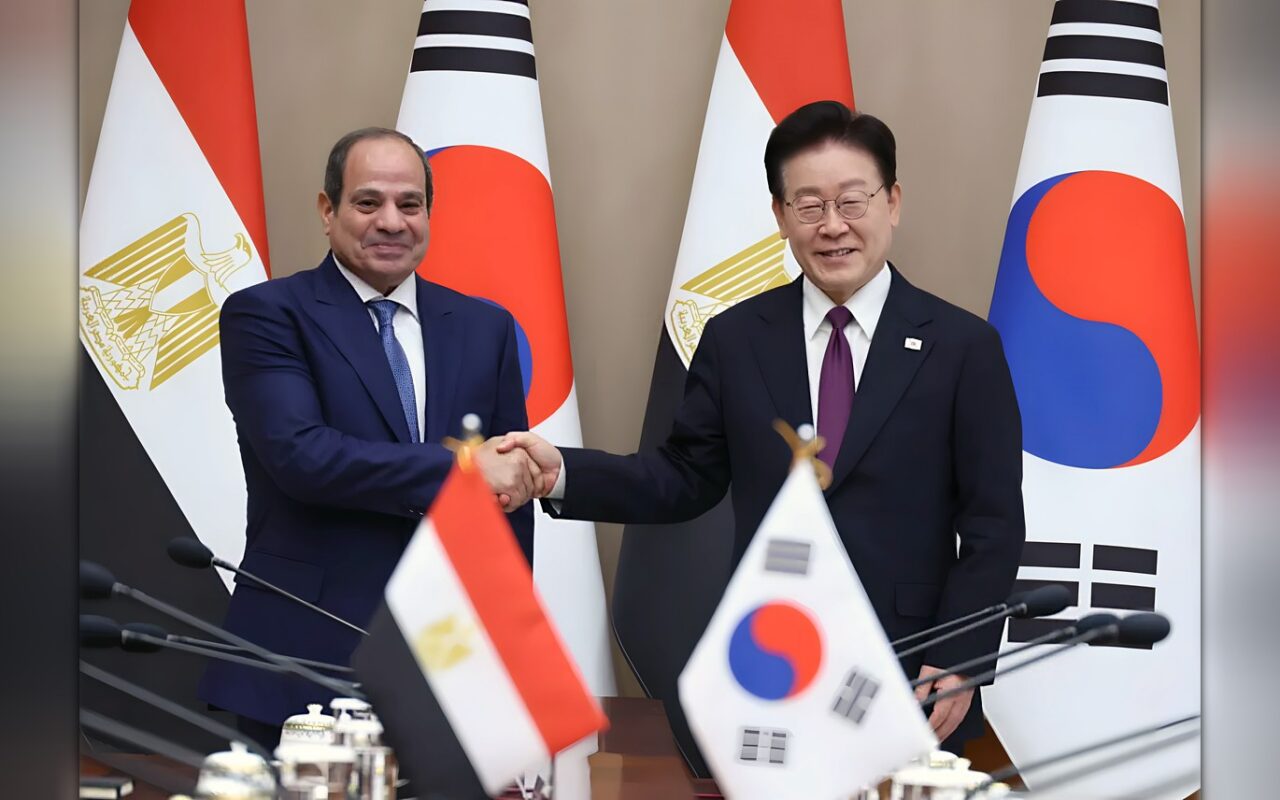 كوريا الجنوبية ومصر ترتقيان بالعلاقات الثنائية لمستوى الشراكة الاستراتيجية 