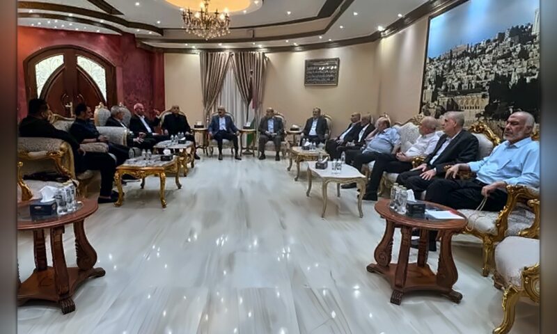 محادثات «الحوار الوطني» الفلسطيني في مصر لجولة جديدة… وتأجيل الانتخابات يقترب