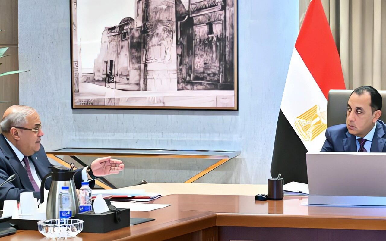 رئيس الوزراء يتابع موقف الإصدار الثاني من وثيقة سياسة ملكية الدولة