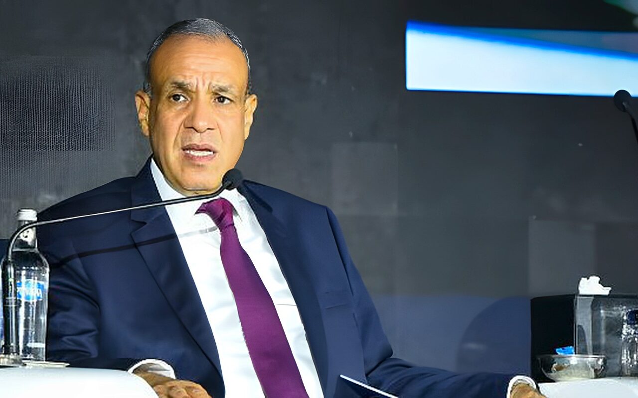وزير الخارجية يشارك بجلسة نقاشية حول دور الدبلوماسية الاقتصادية في تعزيز التجارة والاستثمار بأفريقيا