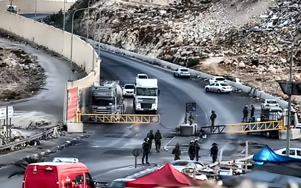 وفاة ضابط بالسلطة الفلسطينية بعد احتجازه عند نقطة تفتيش إسرائيلية في طولكرم