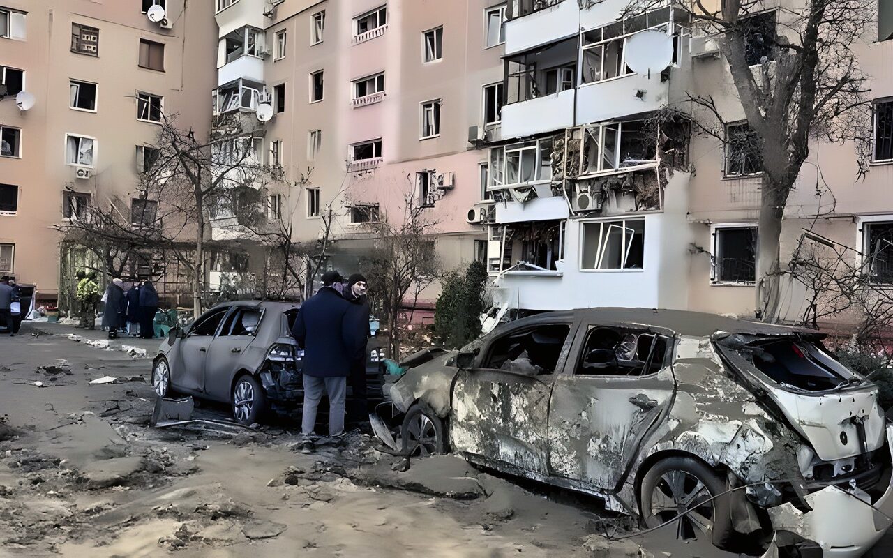 مقـتل شخص وإصابة اثنين في غارة جوية روسية على زابوريجيا الأوكرانية