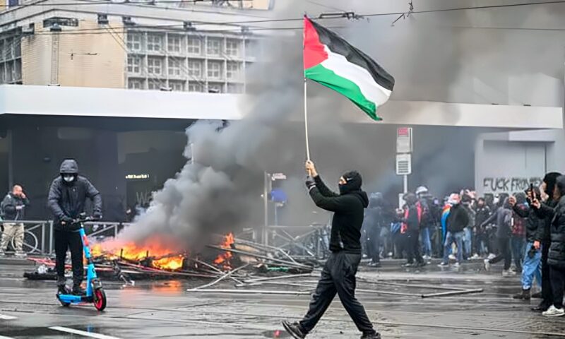 احتجاجات في بلجيكا ترفع العلم الفلسطيني.. 30 ألف متظاهر بشوارع بروكسل
