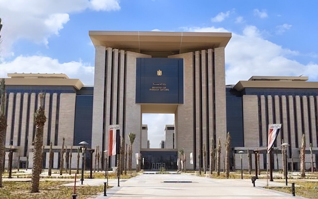 الخارجية تنعى عزة رمزي ضحية الهجوم على مطار الملك خالد بالرياض وتتحرك لنقل جثمانها إلى مصر