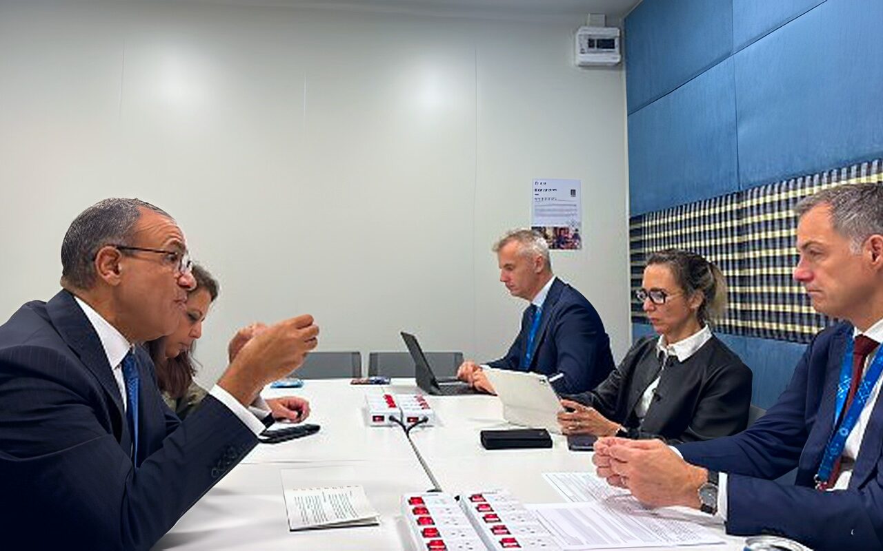 وزير الخارجية يبحث مع مدير برنامج الأمم المتحدة الإنمائي تمويل التنمية وأوضاع غزة