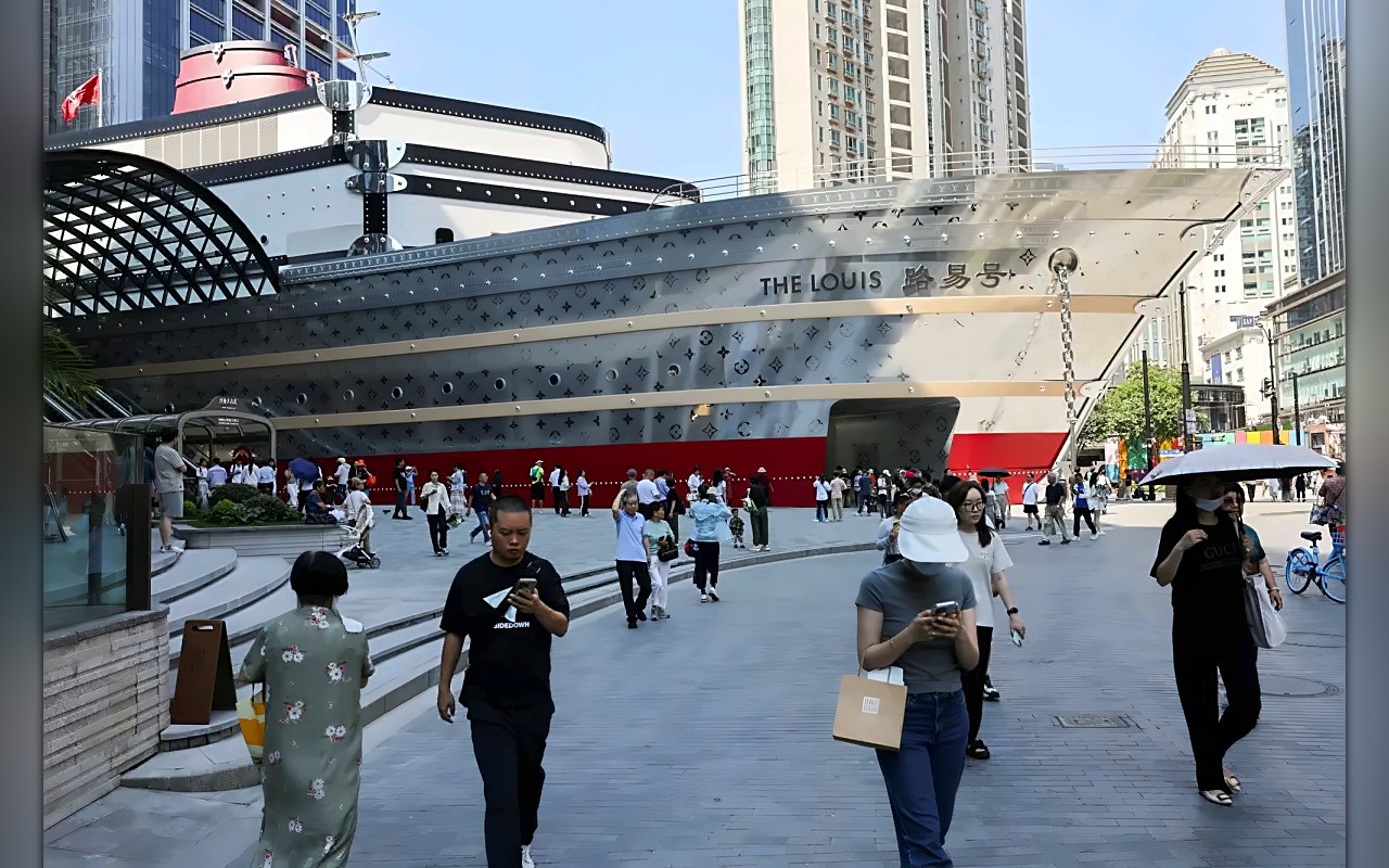 ضرائب الصين تضاعف أزمة العلامات الفاخرة عالمياً