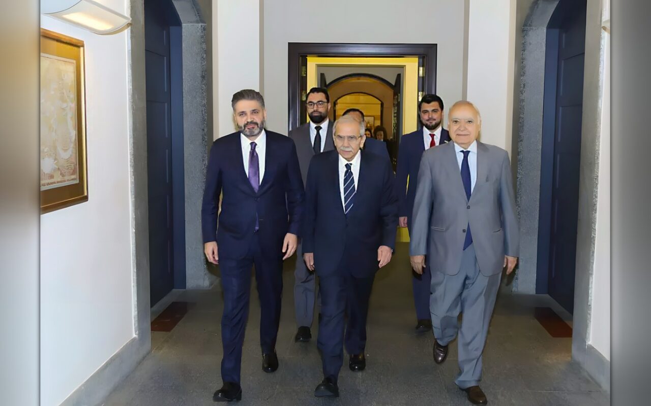 وزير الثقافة السوري من بيروت: العلاقة مع لبنان ستُبنى على الأسس الصحيحة