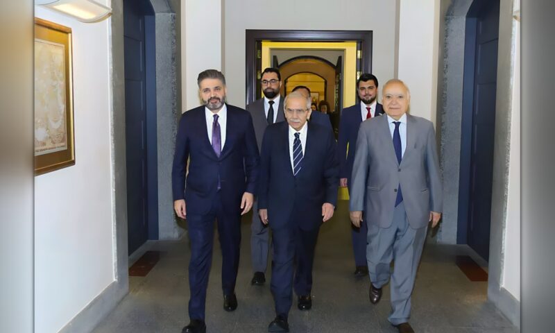 وزير الثقافة السوري من بيروت: العلاقة مع لبنان ستُبنى على الأسس الصحيحة
