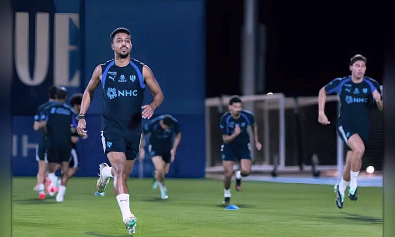 الهلال والاتحاد… من يكسب الرهان في معركة الصدارة؟