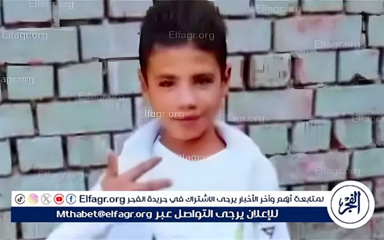 مدير تعليم الفيوم ينعى التلميذ “يوسف محمود” ضحية انقلاب تروسيكل أثناء توجهه للمدرسة