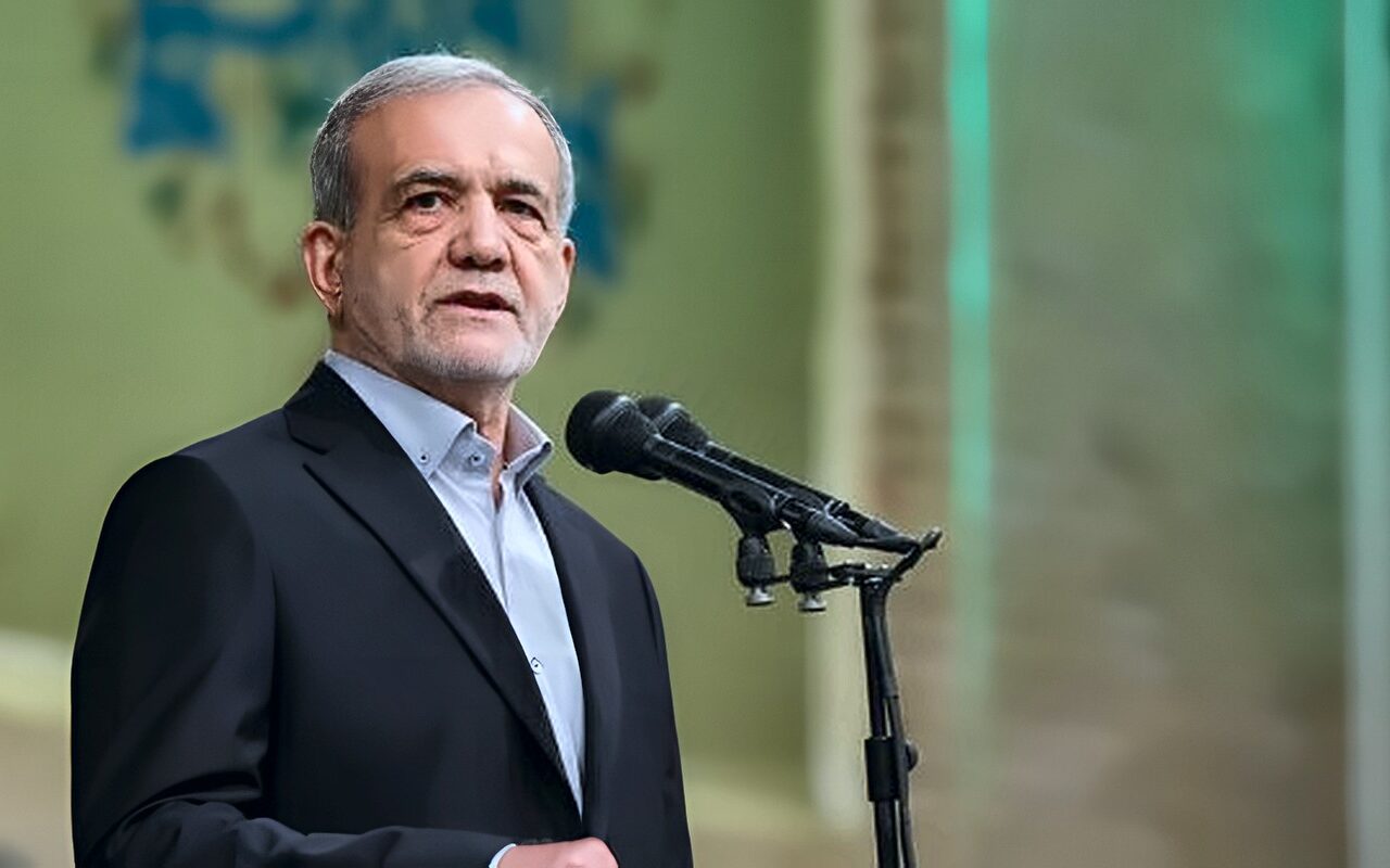 الرئيس الإيراني: نعكف على مراجعة مقترحات الاتفاق مع أمريكا ووضع اللمسات النهائية
