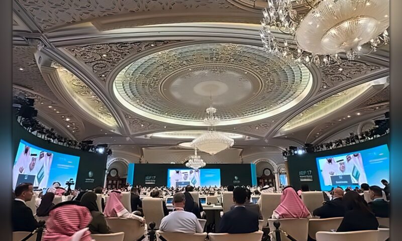 عبد العزيز بن سلمان: الرياض عاصمة أمن الطاقة