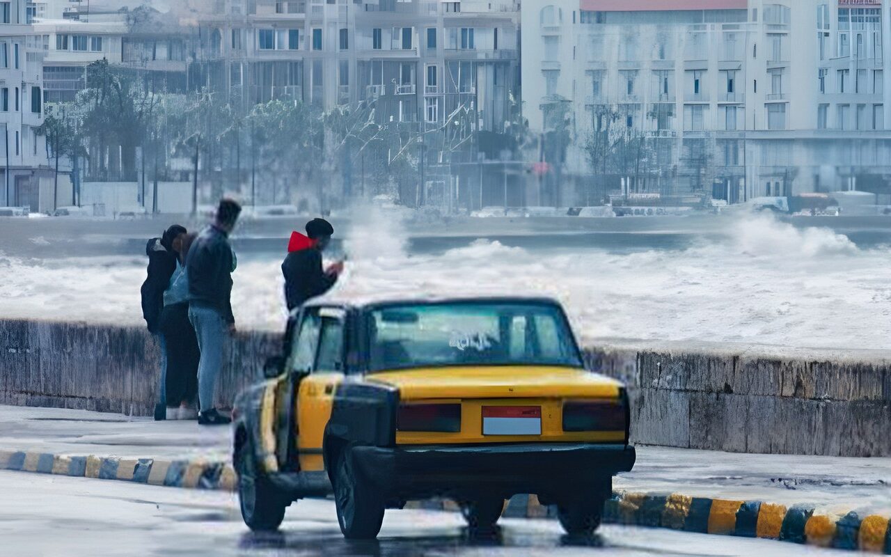 خبير مناخ يحذّر من شتاء قاسٍٍ في مصر بسبب ظاهرة النينيو وتأثيراتها على الزراعة | فيديو
