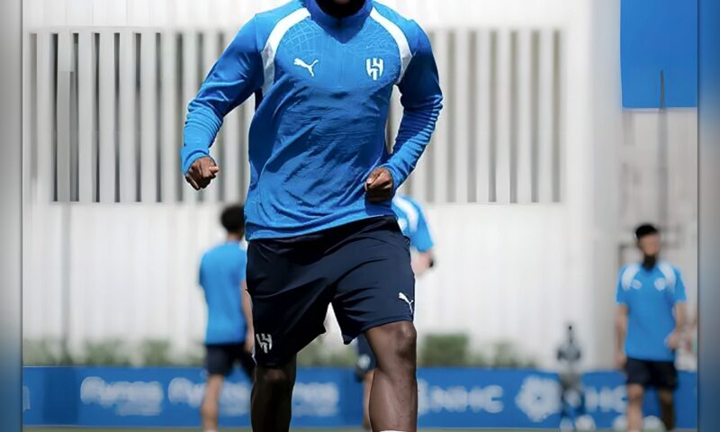 حمد اليامي يتعافى… ويشارك في جزء من تدريبات «الهلال»