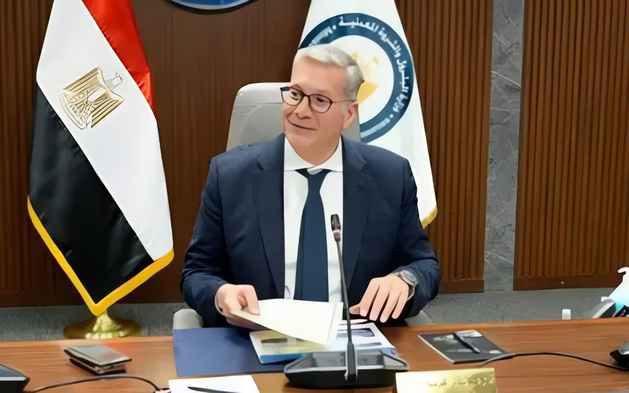 وزير البترول: سداد مستحقات الشركاء الأجانب ساهم في وقف تراجع الإنتاج وضمان إمدادات الطاقة