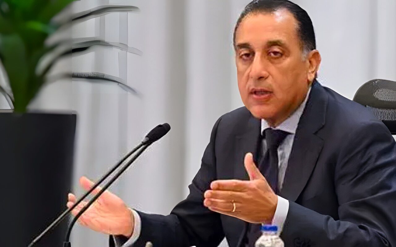 بالإنفوجراف .. أبرز أنشطة رئيس مجلس الوزراء في أسبوع