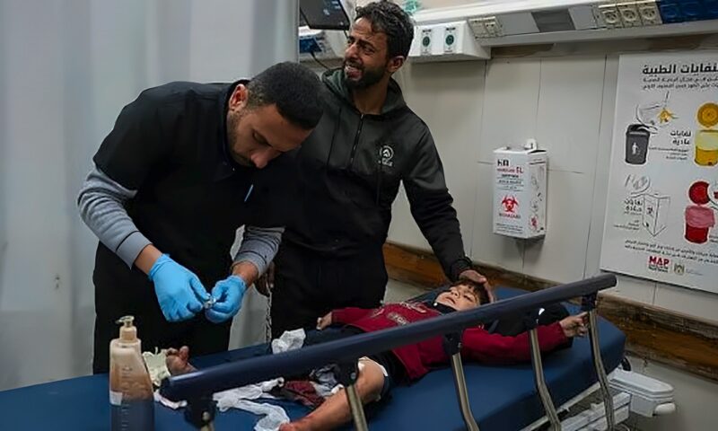 مصادر طبية بغزة : تدمير 52% من الأجهزة المخبرية في القطاع يهدد بتوقف خدمات التشخيص