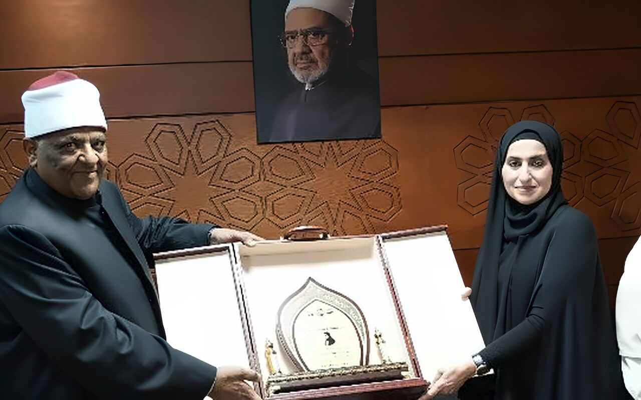 رئيس «خريجي الأزهر»: المعلم أساس تشكيل وعي الأجيال.. ولا غنى عن تكامل المؤسسات الثقافية