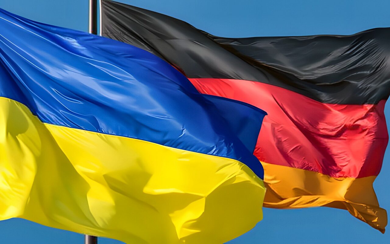 أوكرانيا وألمانيا توقعان اتفاقيات دفاعية تشمل آلاف الصواريخ