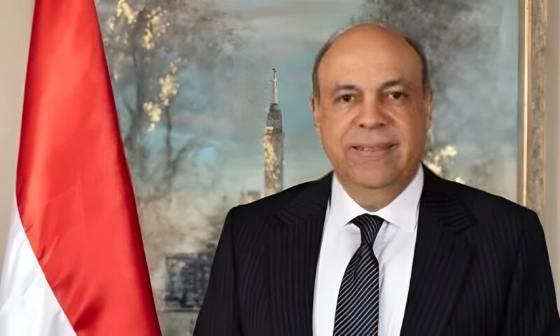 وزير الطيران: إنشاء مبنى الركاب 4 بمطار القاهرة بطاقة 40 مليون راكب سنويًا لتعزيز التنافسية