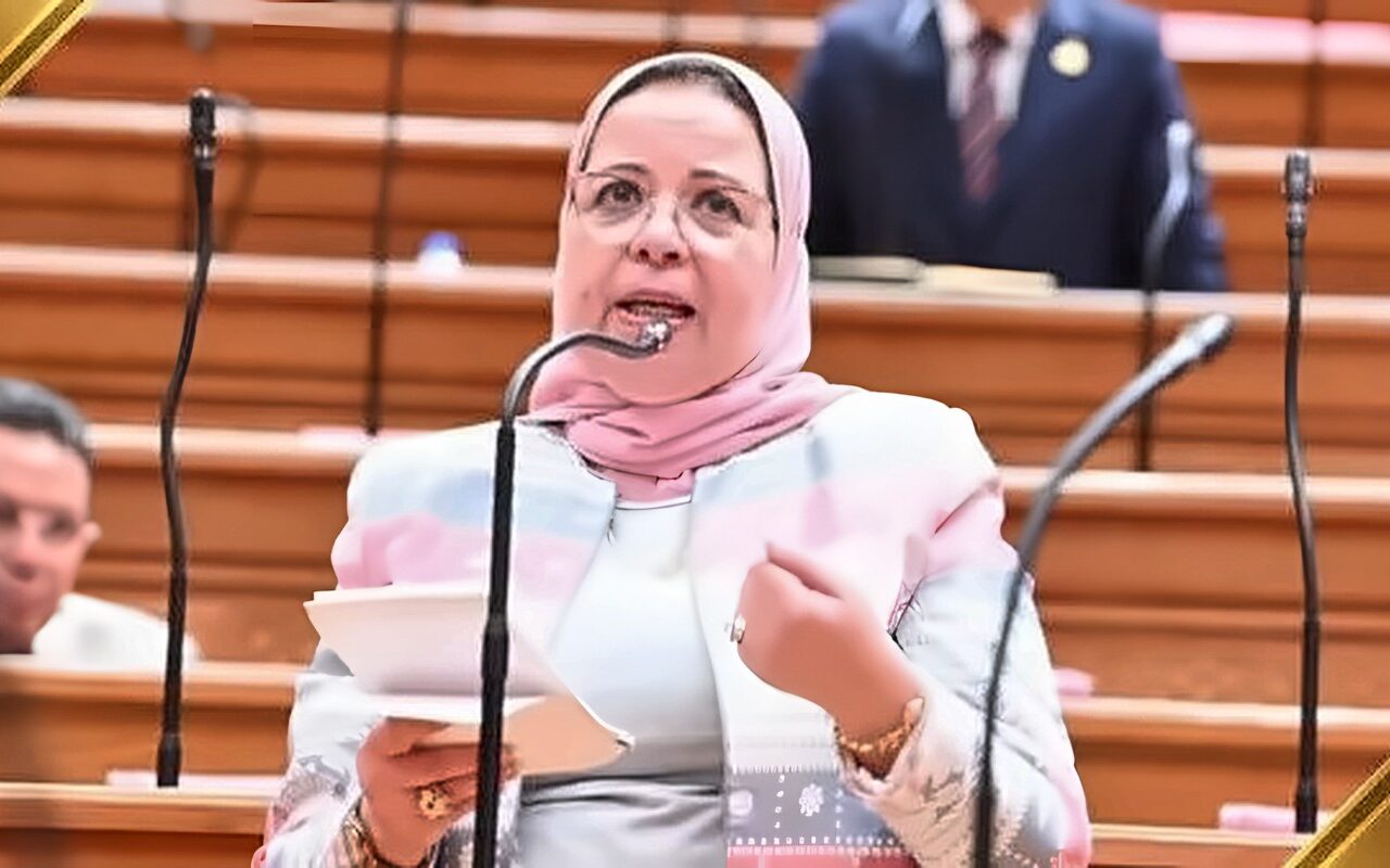 بمناسبة يومه العالمي.. “تعليم النواب” تطالب بتحسين أوضاع المعلمين المادية وحل ملف معلمي الحصة