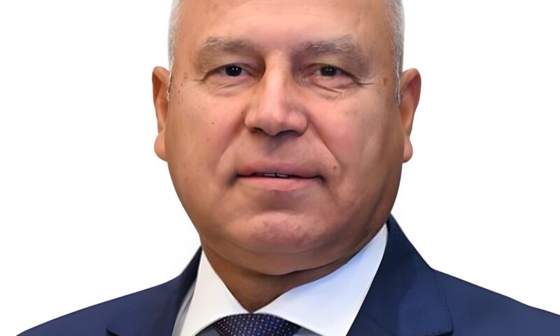 وزير النقل يؤكد أهمية مواصلة العمل بروح انتصارات أكتوبر المجيدة لدعم التنمية الشاملة