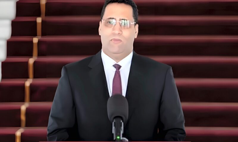 رئيس الوزراء الموريتاني يقدم استقالة حكومته