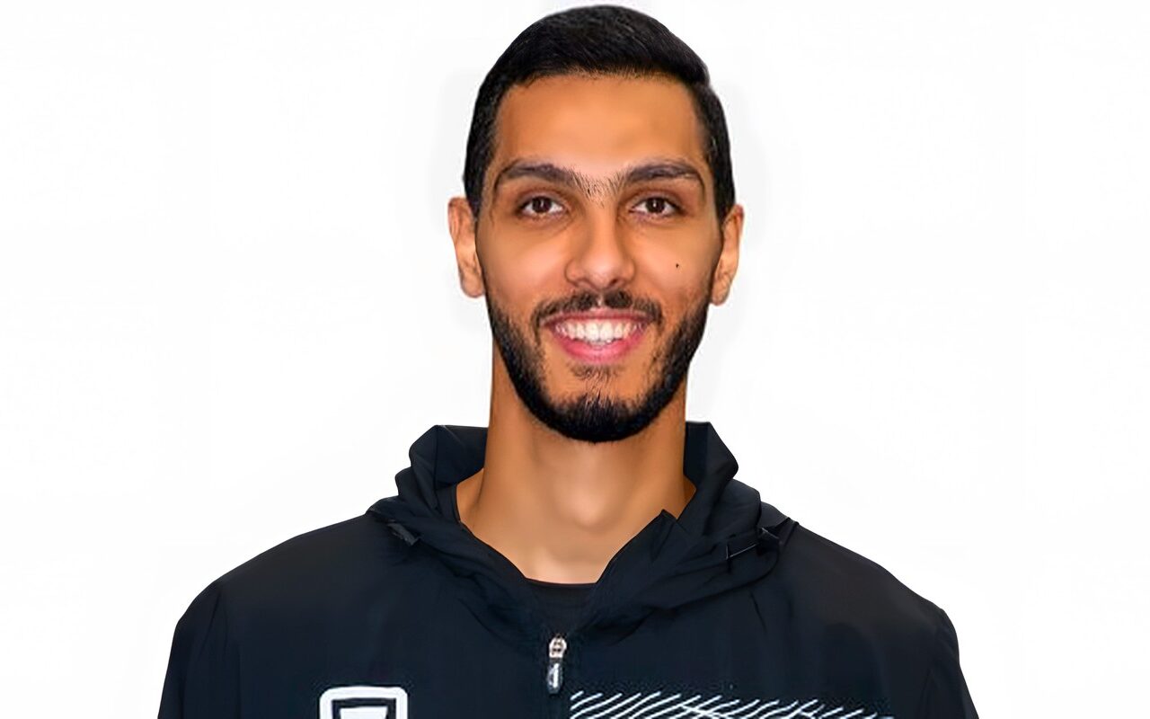 وزير الشباب والرياضة يهنئ سيف عيسى ببرونزية بطولة الجائزة الكبرى للتايكوندو