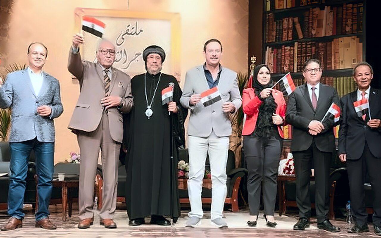 رئيس قطاع المسرح يشهد ملتقى الهناجر الثقافي «مصر وطن المحبة وذاكرة الانتصار»