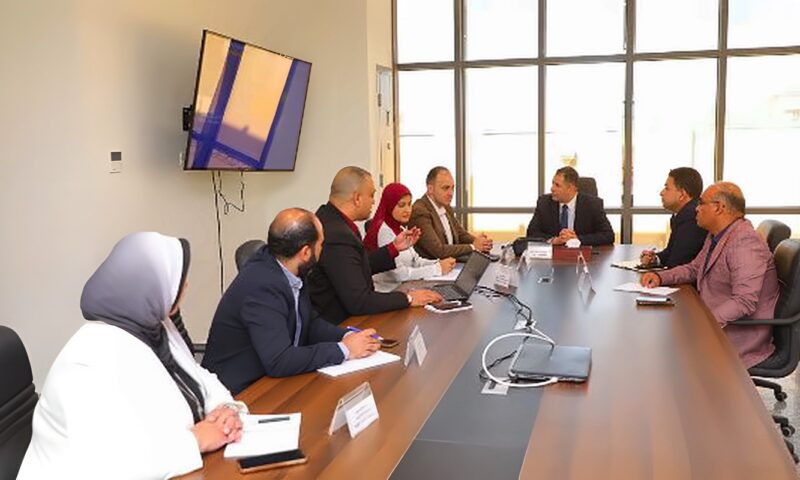 محافظ دمياط يوجه بسرعة الانتهاء من الإجراءات الخاصة بطلبات التقنين واسترداد أراضي الدولة