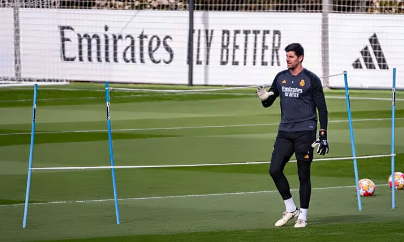 ريال مدريد يتوصل لاتفاق لتمديد عقد كورتوا حتى 2028