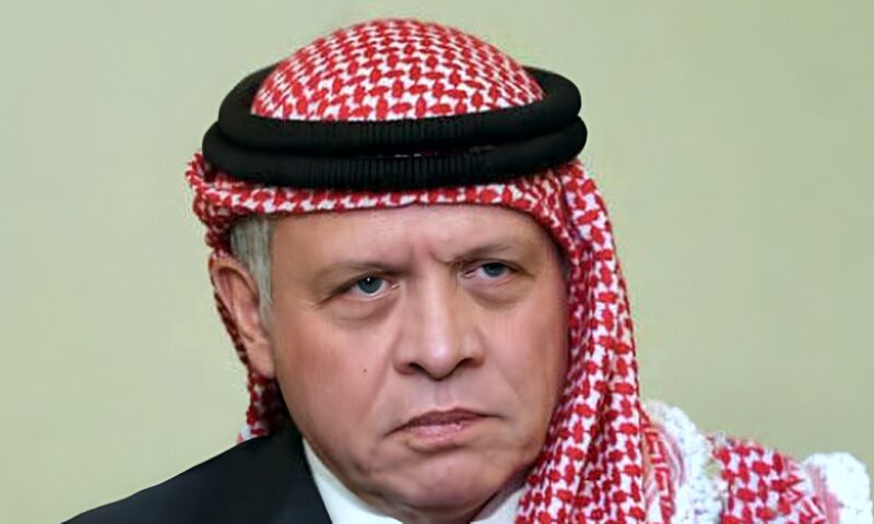 ملك الأردن يعزي الأمير محمد بن سلمان في ضحايا الاعتداءات التي استهدفت السعودية