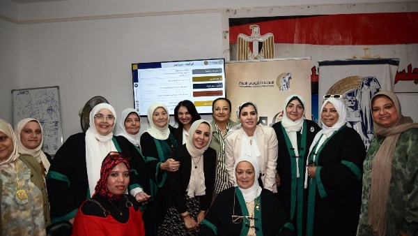 الرقابة المالية: صناديق الاستثمار تتيح للمرأة دخول سوق المال بمبالغ صغيرة