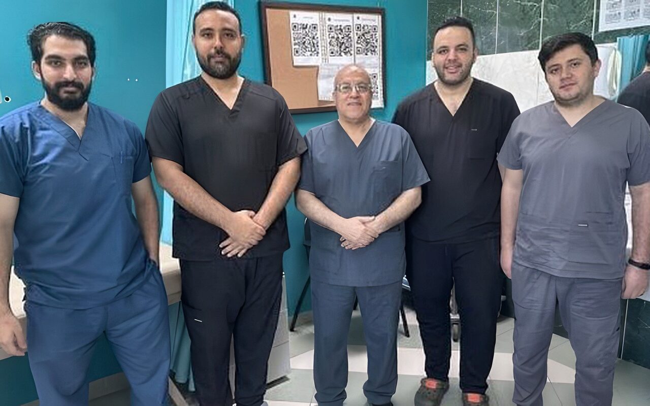 فريق طبي بمستشفى الشيخ زايد التخصصي ينجح في استئصال ورم كبير بالكلية اليسرى
