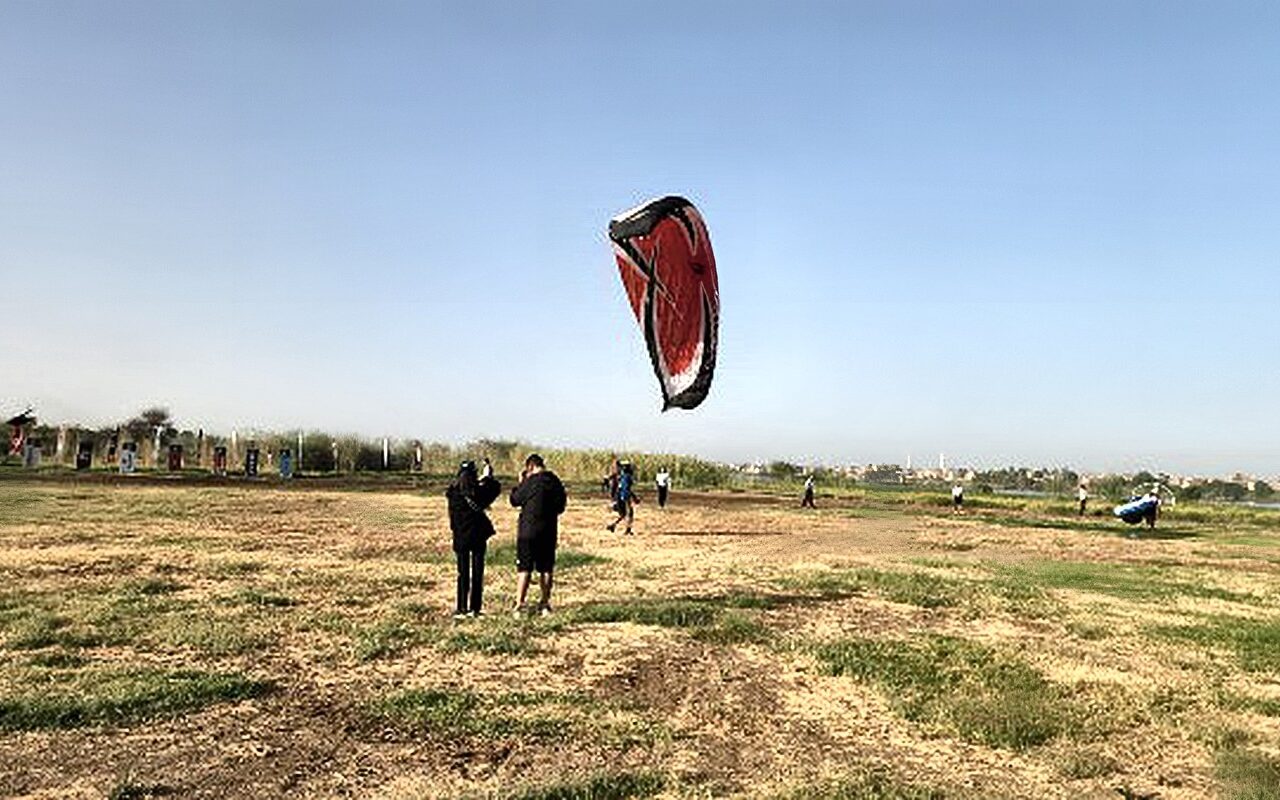 الأقصر تستضيف «إيجيبت جيت 8» لطيران الباراموتور بمشاركة أكثر من 100 مغامر ومحترف من 15 دولة