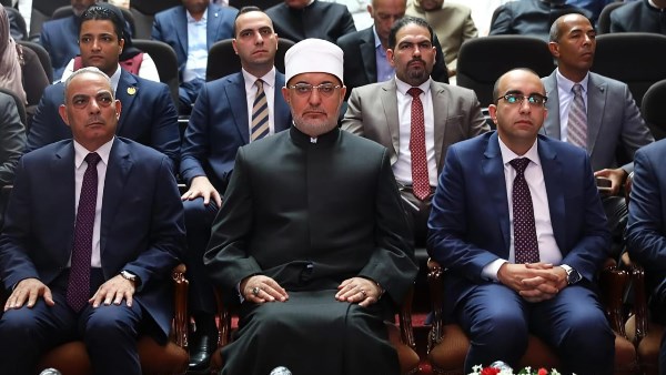 مفتي الجمهورية: بناء وعي النشء وترسيخ القيم الدينية والوطنية ركيزة أساسية لحماية المجتمع