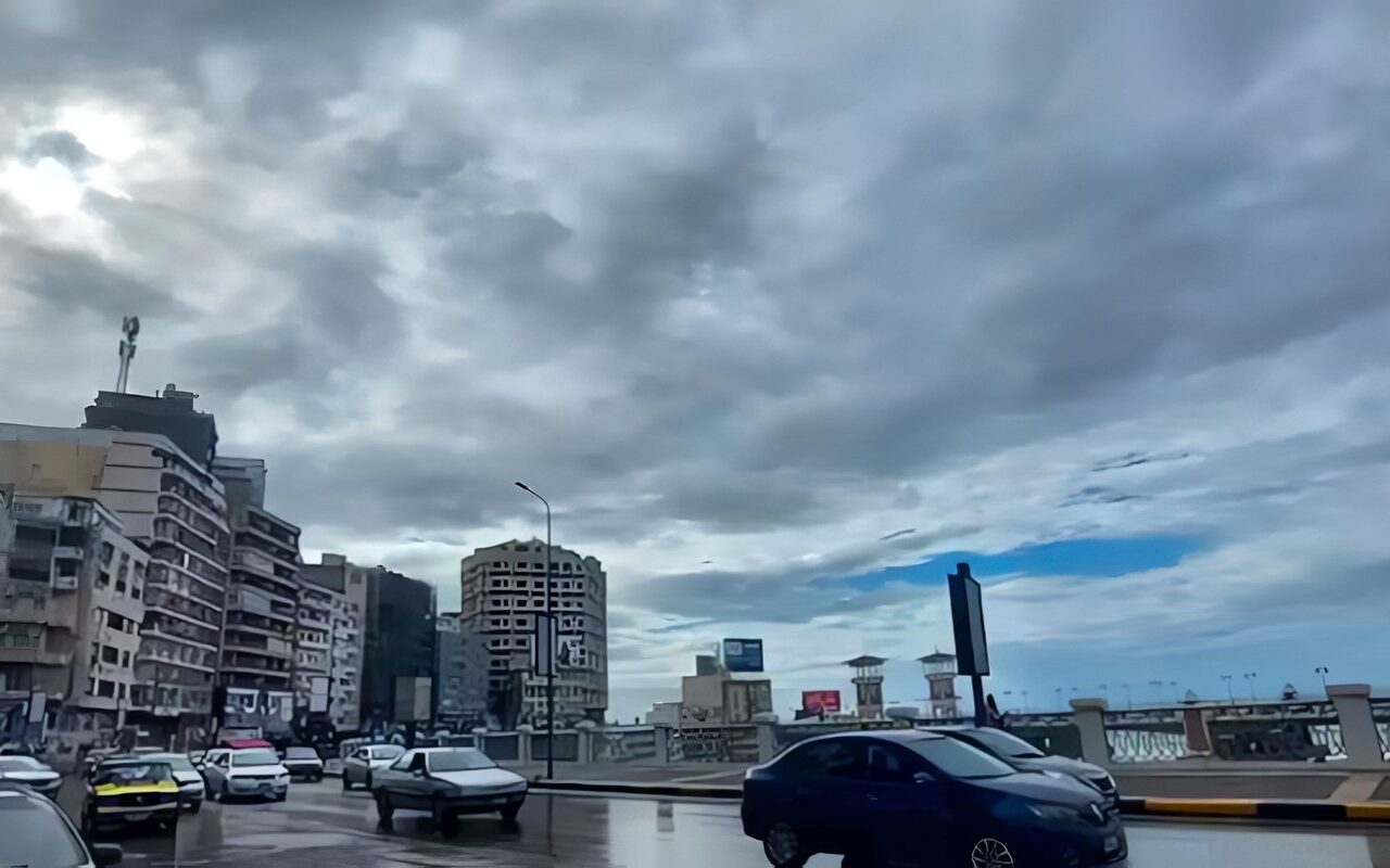 الأرصاد: فارق الحرارة بين النهار والليل يصل إلى 15 درجة.. وننصح بارتداء الملابس الخريفية