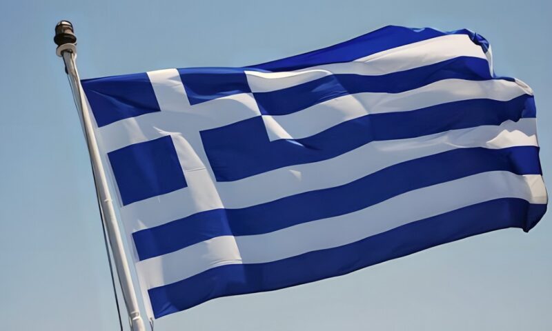 إصابة شخصين في حادث تحطم طائرة خفيفة شمال اليونان