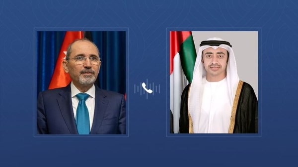وزير خارجية الإمارات يبحث مع نظيريه الأردني والمغربي التطورات الإقليمية