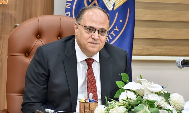 رئيس هيئة الدواء يبحث مع ممثلي غرفة الصناعة سبل تعزيز الاستثمار ودعم الصناعة