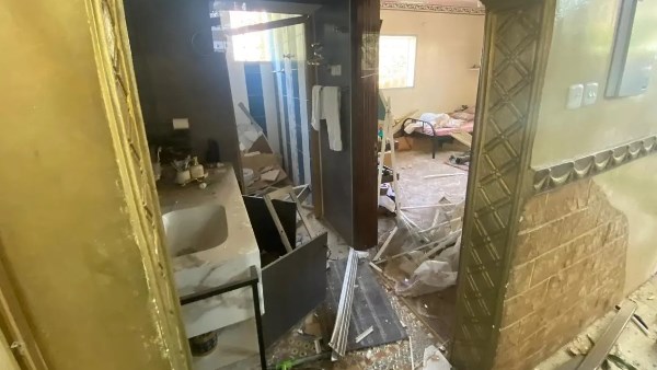 الدفاع المدني السعودي: إصابة 6 مواطنين في سقوط مقذوف على موقع سكني بنجران