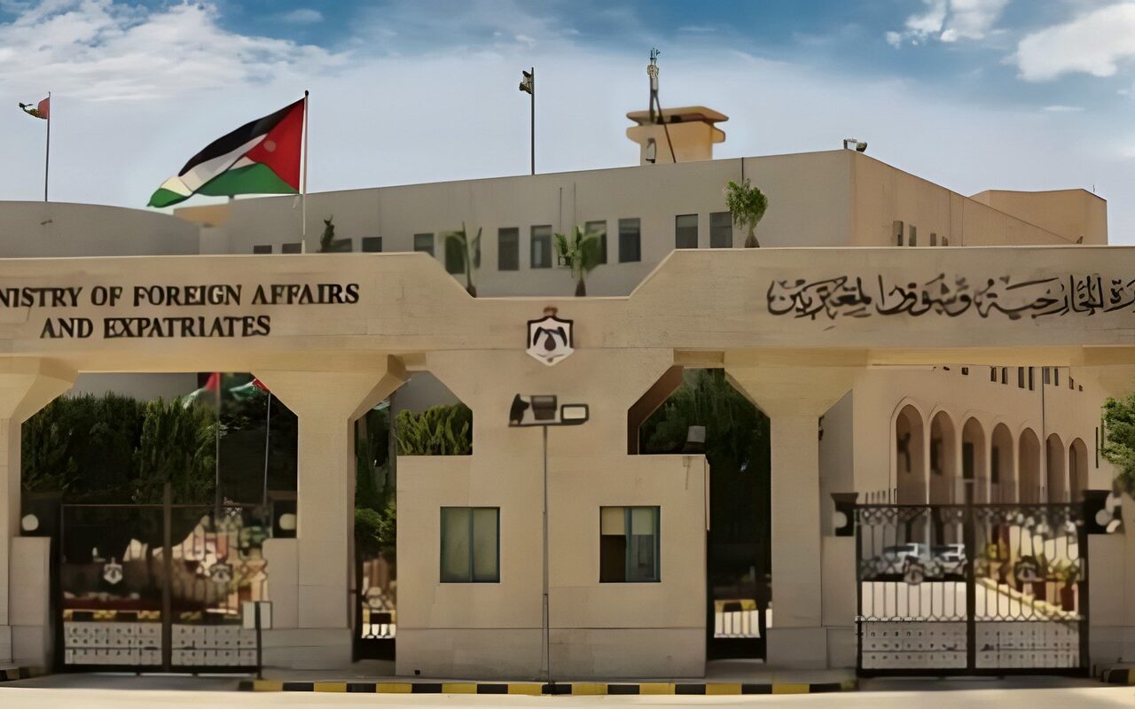 وزير الخارجية الأردني يدين هجوم الكرك الإرهابي ويؤكد أن بلاده ستظل عصية على الإرهاب