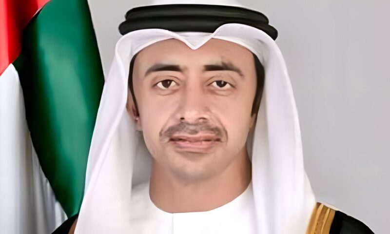 وزيرا الخارجية الإماراتي والماليزي يبحثان العلاقات الثنائية والمستجدات الإقليمية